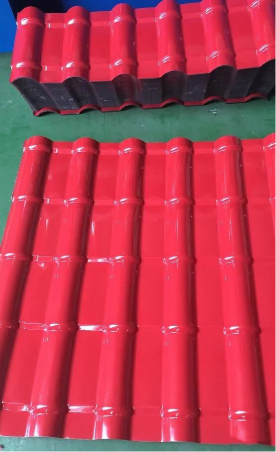 Composite insulated roofing panel